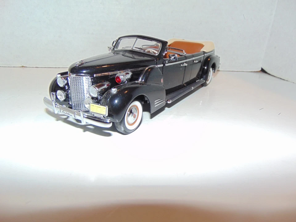 Die Cast Car 1:24 1938 Presidential Limo Queen Mary - Image 2 of 4