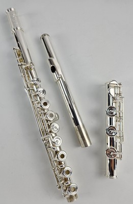 DI ZHAO DZ-700 (801) ALL STERLING SILVER FLUTE - B FOOT - C# TRILL JUST SERVICED