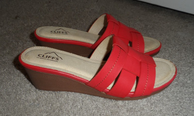 Cute Cliffs White Mountain size 7 red Candy Ice slip on wedge sandals NIB