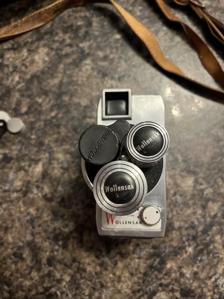 Винтажная пленочная камера Wollensak Eight модель 23 с тремя вращающимися объективами 8 мм - Изображение 4 из 4