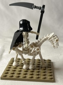 Lego Fantasy Castle Minifigure Skeleton Reaper Warrior & Horse 7079