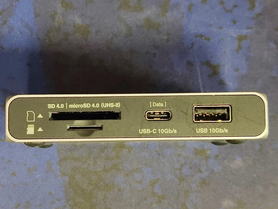 Base SOHO CalDigit USB-C 10Gb/s - Hasta 4K 60Hz, HDMI 2.0b, DisplayPort 1.4,... Foto 3 de 4