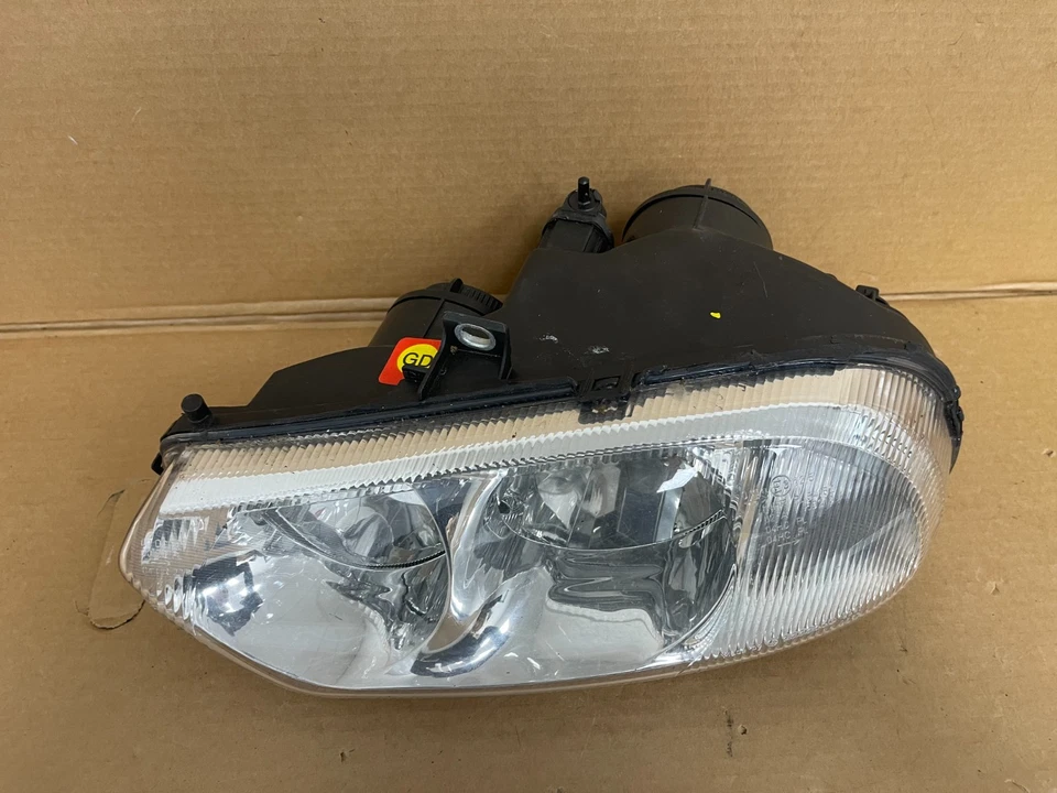 Faro delantero izquierdo alfa romeo 156 932 1.9 jtd 1997 - lado pasajero 38435748 Foto 2 de 4