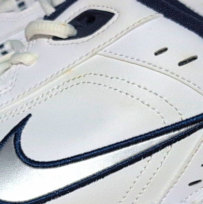 Nike Air Monarch IV Men s Lace-Up Low Top Sneakers White/Silver/Black 415445-102
