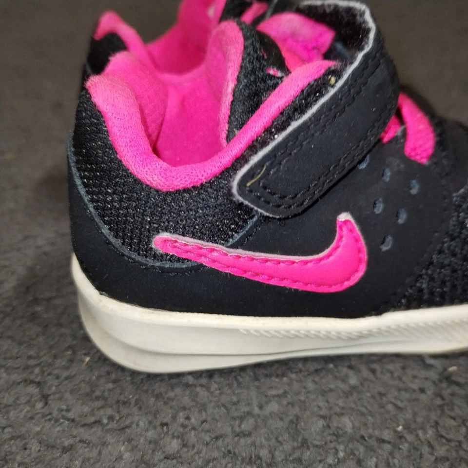 Nike Entrenadores Infantiles 3.5 Negro Rosa Downshifter 7 Ganchos Lazo Bajo Atlético Correr Foto 4 de 4