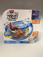 Zuru Robo Alive Robo Fish Swimn Fish Bowl Set Never Wet Sand Realistic Motion FX