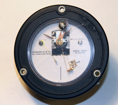 SENSITIVE METER RELAY  HERMAN SAFE  API Instr Model 385M  25uA Full Scale