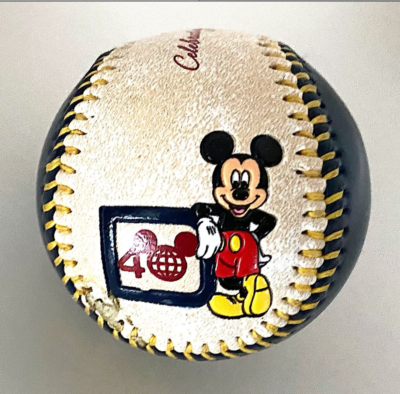 ディズニーワールド野球ボール Walt Disney World 40th Anniversary Collectible Baseball | eBay