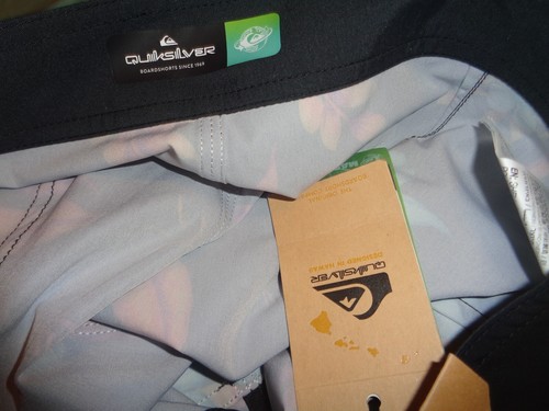 QUIKSILVER SCHWARZ GEBLÜMT SURFSEIDE HAWAII MITTELLANG 19" BOARDSHORTS NEU MIT ETIKETT GRÖSSE 32 - Bild 6 von 6