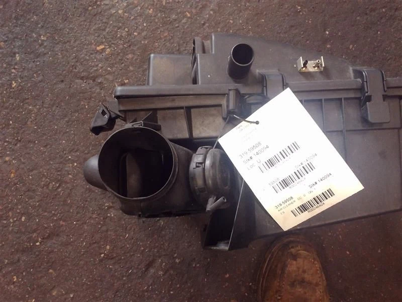 Purificador de aire 6 cilindros sin turbo compatible con 99-04 VOLVO SERIE 80 248424 Foto 2 de 4