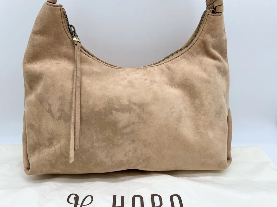 Nuevo sin etiquetas Bolso Hobo International Astrid Hobo Gamuza Dorado Cashemere Foto 2 de 4