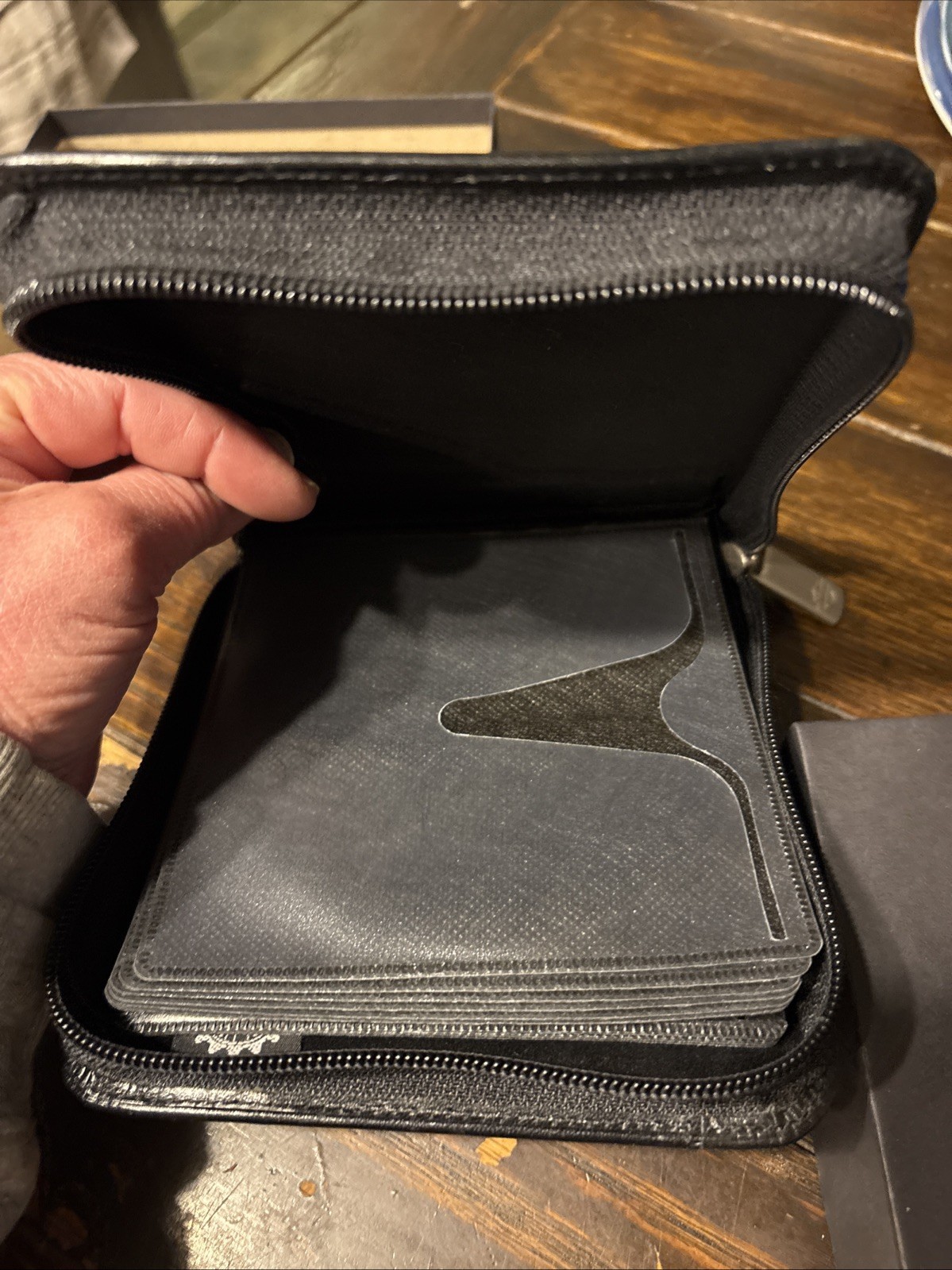 Harley Davidson Cd Wallet 2000 Dated - image 4