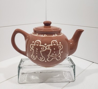 The Cook's Bazaar Christmas/Gingerbread Ceramic Teapot - Never Used/No Box
