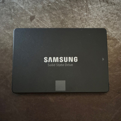 Samsung 860 EVO 500GB 2.5'' SATA III V-NAND Internal SSD Solid State Drive Black