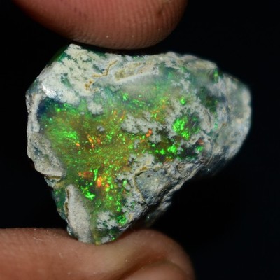 Glatter schwarzer Opal grob 12,55 kt natürlicher äthiopischer Welo Opal roh, ...