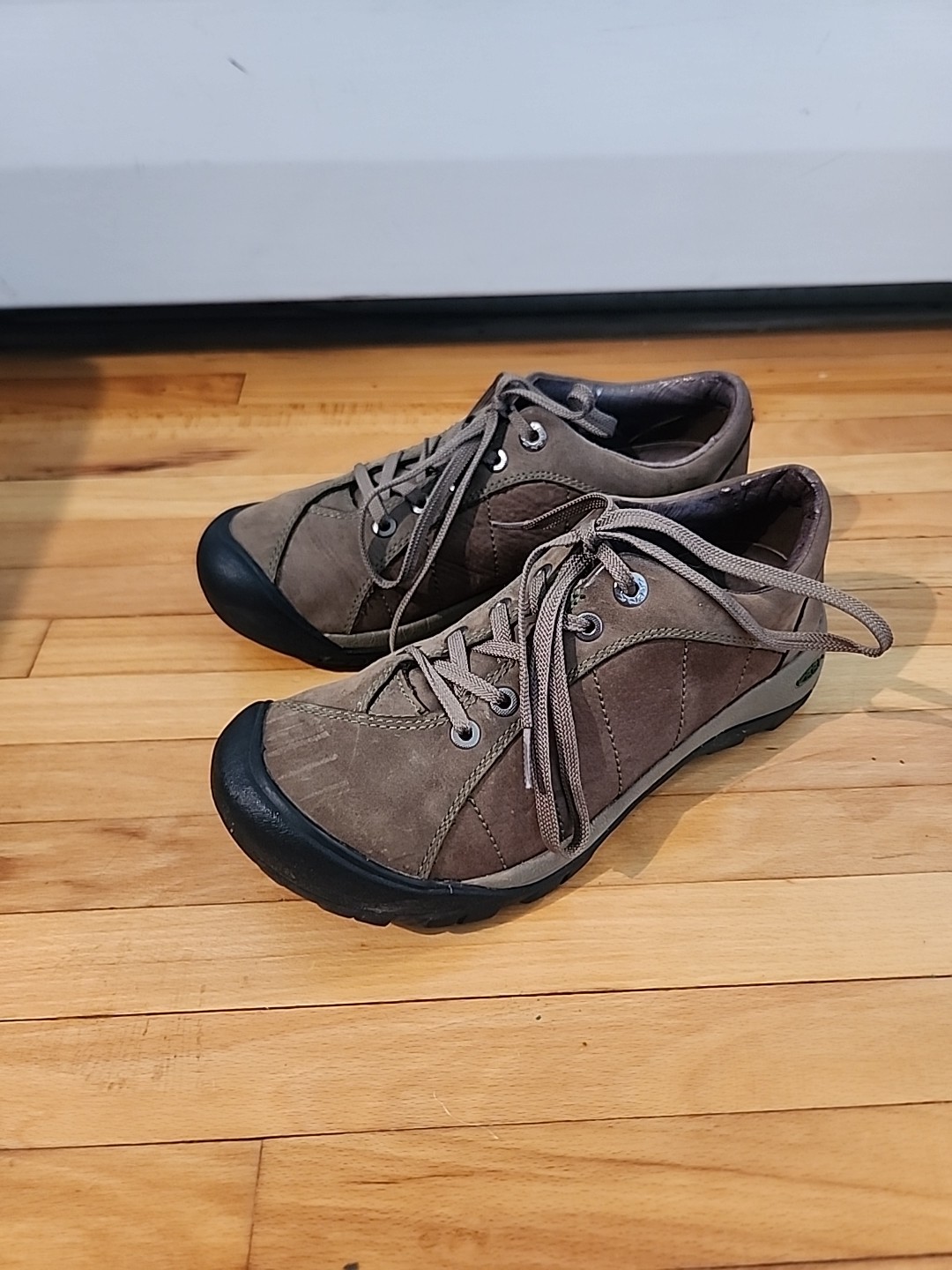 Scarpe da donna Keen Presidio escursionismo passeggio misura 7 5 pelle marrone trail