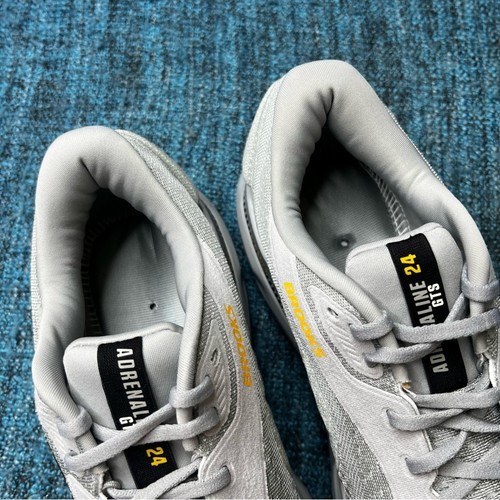 Zapatos para correr Brooks Adrenaline GTS 24 en aleación blanco dorado fusión para hombre 11,5 AMPLIOS - Imagen 5 de 9