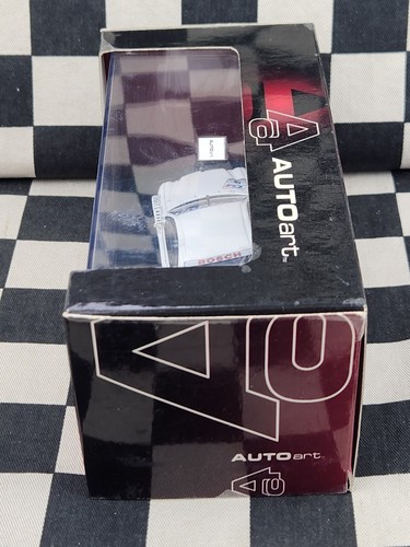 Autoart 1 43 Mercedes Benz CLK DTM 2000 Darren Turner #15 White - Picture 4 of 6
