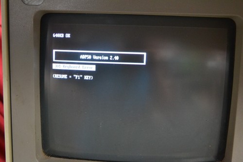 IBM PS/2 Model 25 Type 8525 * POWERS UP * KEYBOARD ERROR - Picture 6 of 18