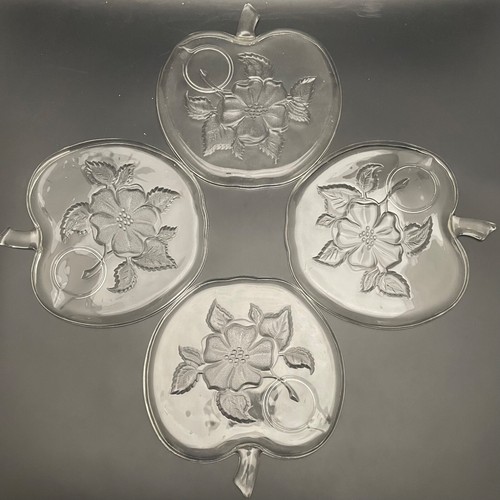 Hazel Atlas Sip N Snack Apple Blossom 8pc Luncheon Snack Set for 4 c1940s USA - Picture 9 of 19