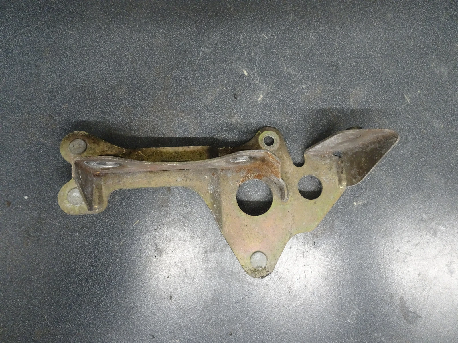 2011 Polaris Lower Resonator Support Bracket Reinforcement 1017229 Assault RMK