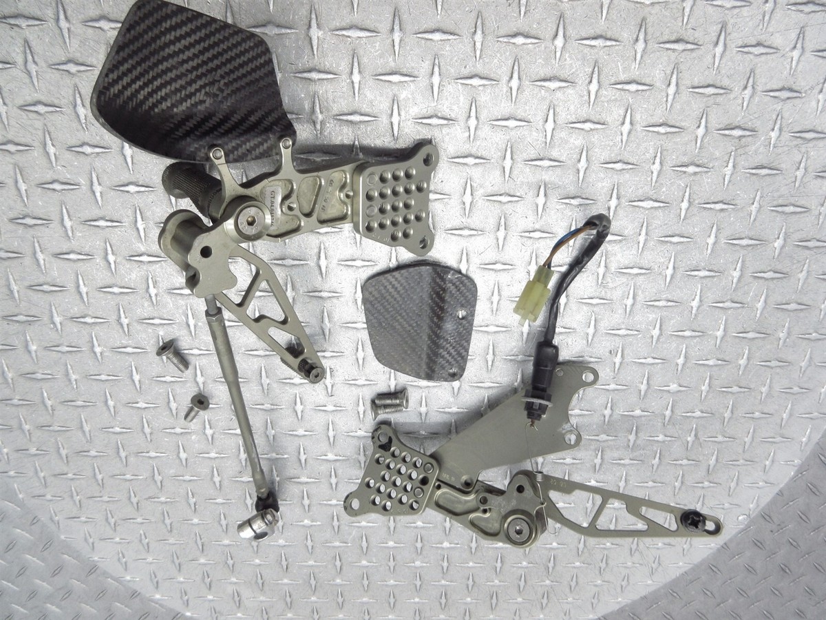 2000 00 01 Kawasaki ZX12R ZX1200 GILLES Rearsets Left Right Brake