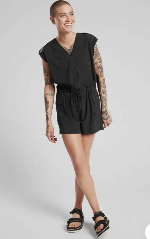 Athleta Womens Sutton Drawstring Romper Shorts Size 6 Black Pockets Short Sleeve