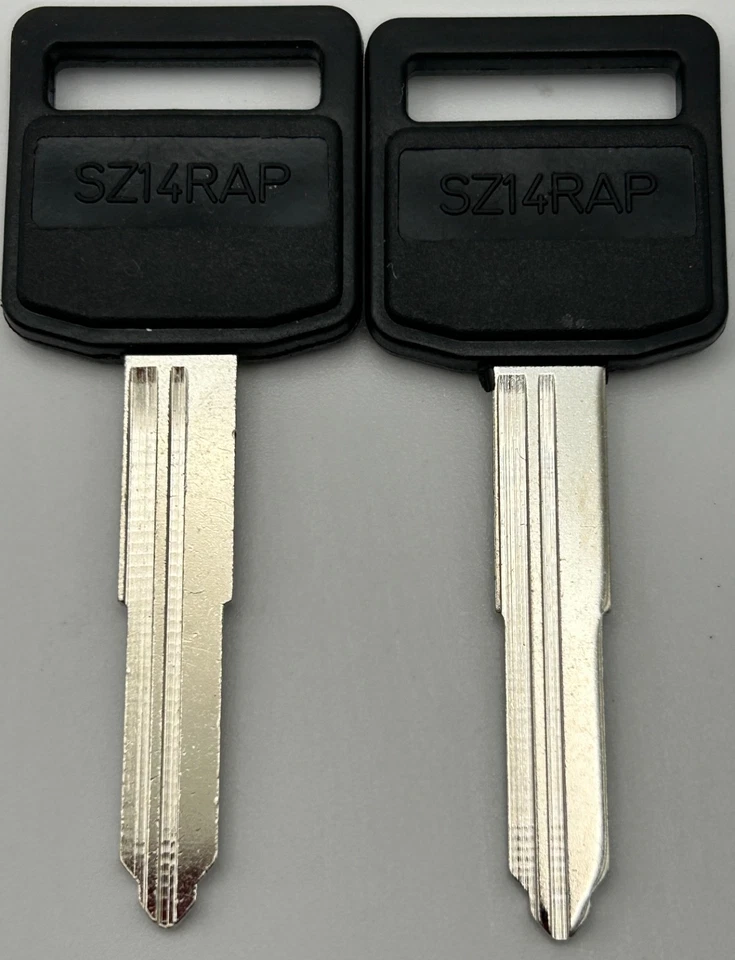 2 llaves en blanco Suzuki Burgman 150 400 650 DL1000 DR650R DR650RS DR650RSE GSX Foto 2 de 3