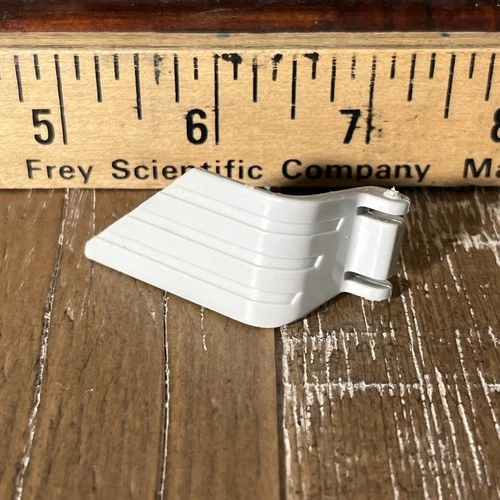 Vintage Mighty Morphin Power Rangers MMPR Megazord 1993 Right Pterodactyl Wing