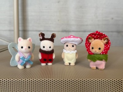 Sylvanian Families Fairy's Secret Tree House 4 Character Set Calico Critters