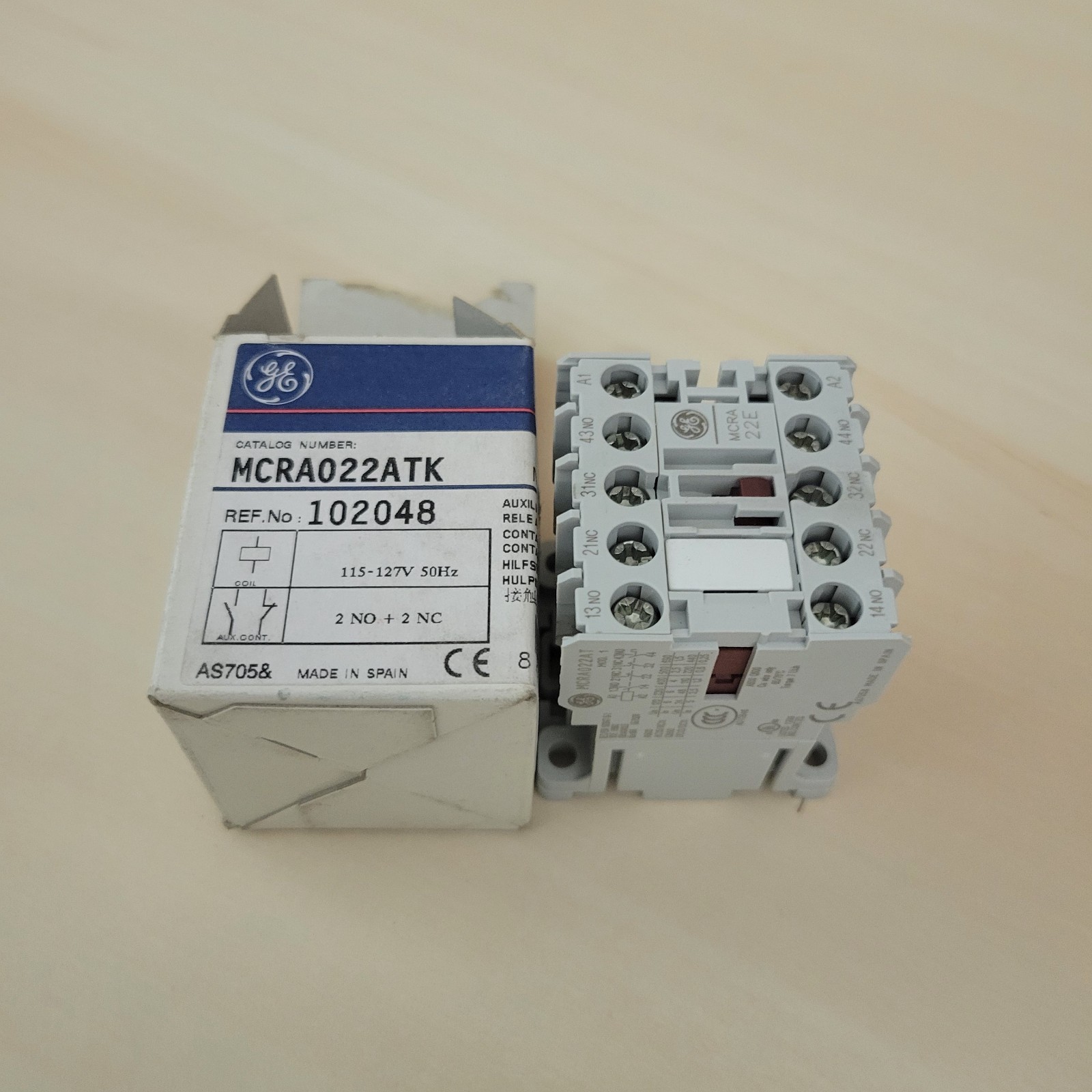 Contact auxiliaire GE MCRA022ATK 115-127V 50Hz avec configuration 2NO+2NC - Réf 102048