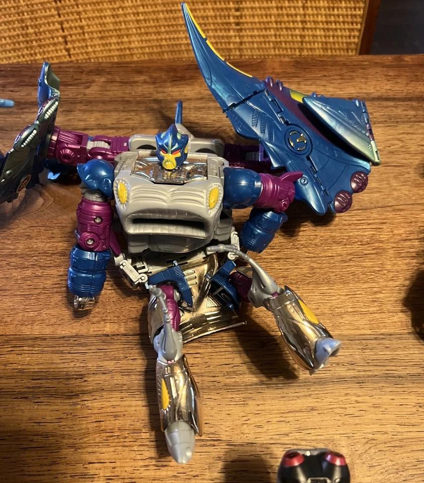 Transformers Lot - Large Figures (9 figures) - Image 3 of 4