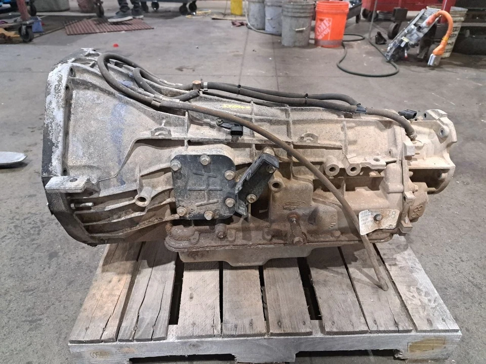 Transmission/Transaxle 2006 F350sd Sku#4237202 - Image 2 of 4