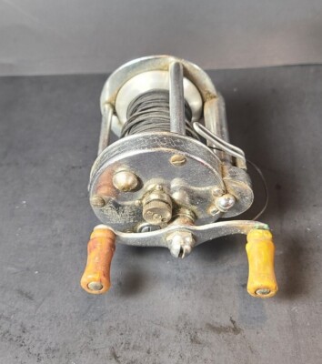 2 Pflueger Skilkast No. 1953 USA, Silver - Fishing Reel Vintage