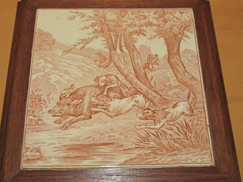 Decorative Trivet Hunting Dogs Wild Boar In Earthenware With Wooden Frame - Picture 2 of 4