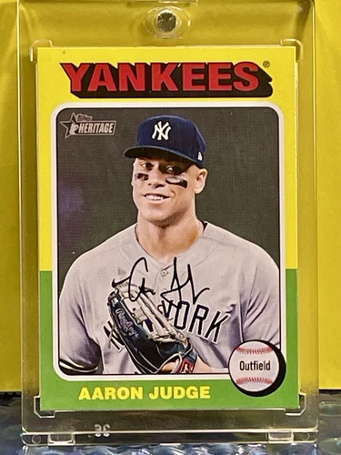 Aaron Judge RARE TOPPS Heritage INVESTMENT CARD YANKEES HALL OF FAME Free Case