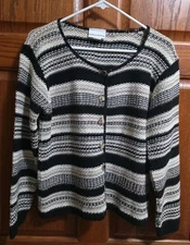 Croft & Barrow Womens Sz M 100% Acrylic Knit Button Up Long Sleeve