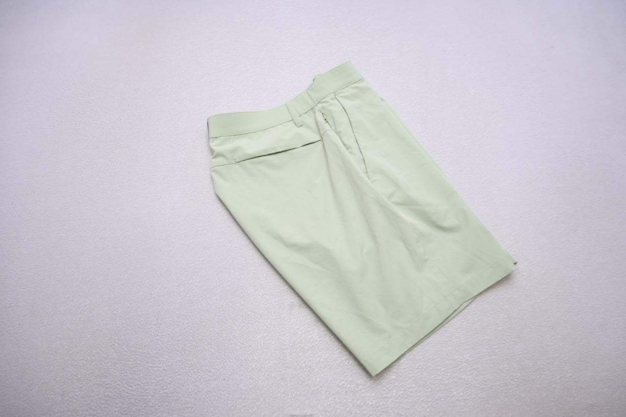 Fabletics Golf Shorts Performance Light Green Fla… - image 1