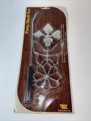 VINTAGE Patty Shell Set  Wall-Collins New in Package