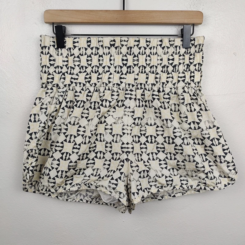 free-people-movement way home active running print shorts
