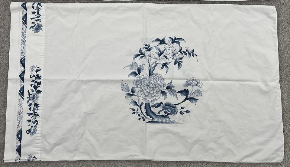 Ralph Lauren Pillowcases Standard Set of 2 Blue Floral Chinoiserie Made in USA - Image 2 of 4