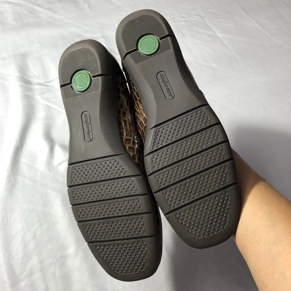 Mocasines planos Comfort View "Leisa" marrón cocodrilo imitación charol, para mujer 8 M nuevos sin caja Foto 3 de 4