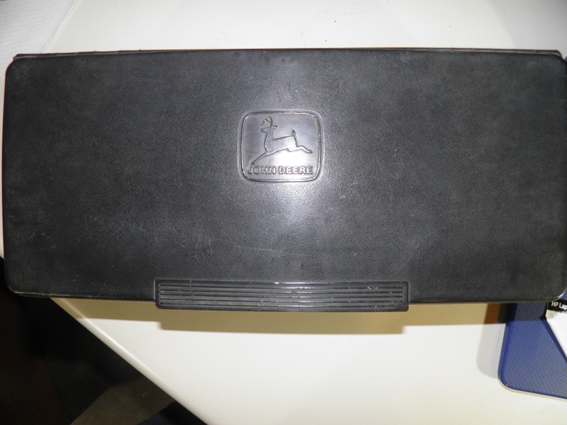 JOHN DEERE MOWER PLASTIC TOOL BOX M125024/RHT WITH 325 & 345 SERVICE INTERVALS