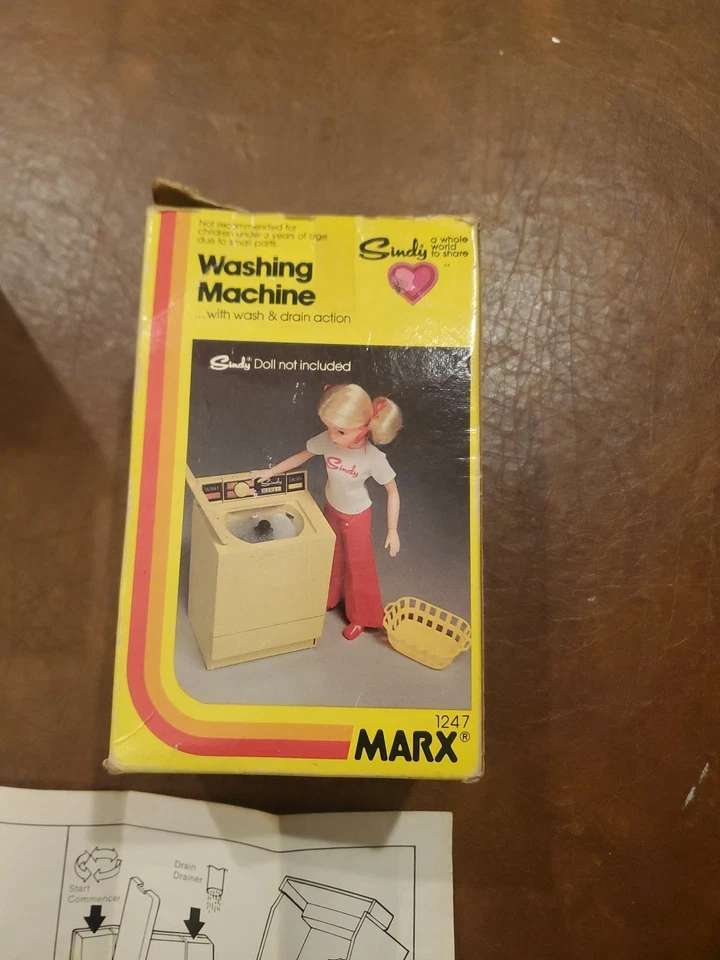 Vintage 1979 Sindy Doll Washing Machine Kitchen Appliance MARX Toys 1247. - Image 3 of 4