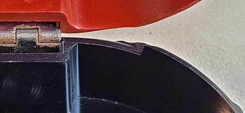 Rara scatola con cerniera in bachelite deco americano fine c 1950 - iconica forma e decorazione del manico! - Foto 9 di 12