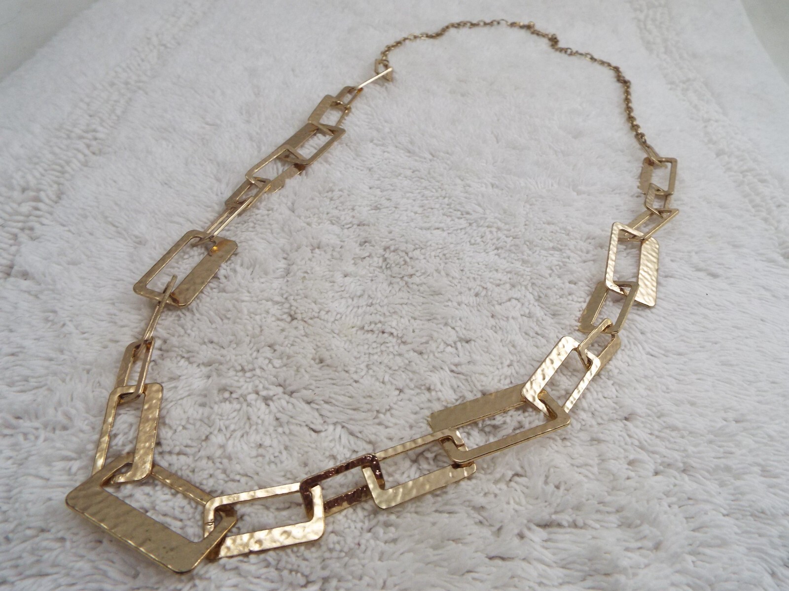 Hammered Goldtone Rectangle Ring Link Necklace (J… - image 2
