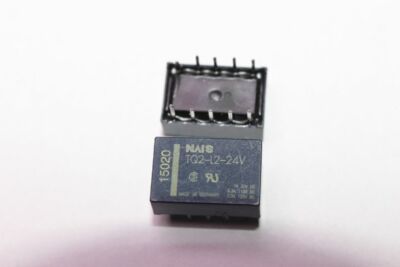10 Stück Relais Nr734 SDS  NAIS TQ2-L2-24V 2Umschalter bist. 2Spulen