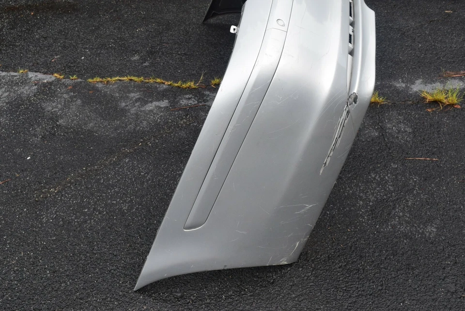 Parachoques trasero BMW 750LI 750I 2006-2008 con sensores OEM de fábrica Foto 3 de 4