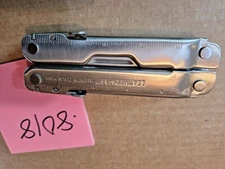 1 Leatherman SUPER TOOL 300 Multi Tool   FISHING   CAMPING      LOT -8018