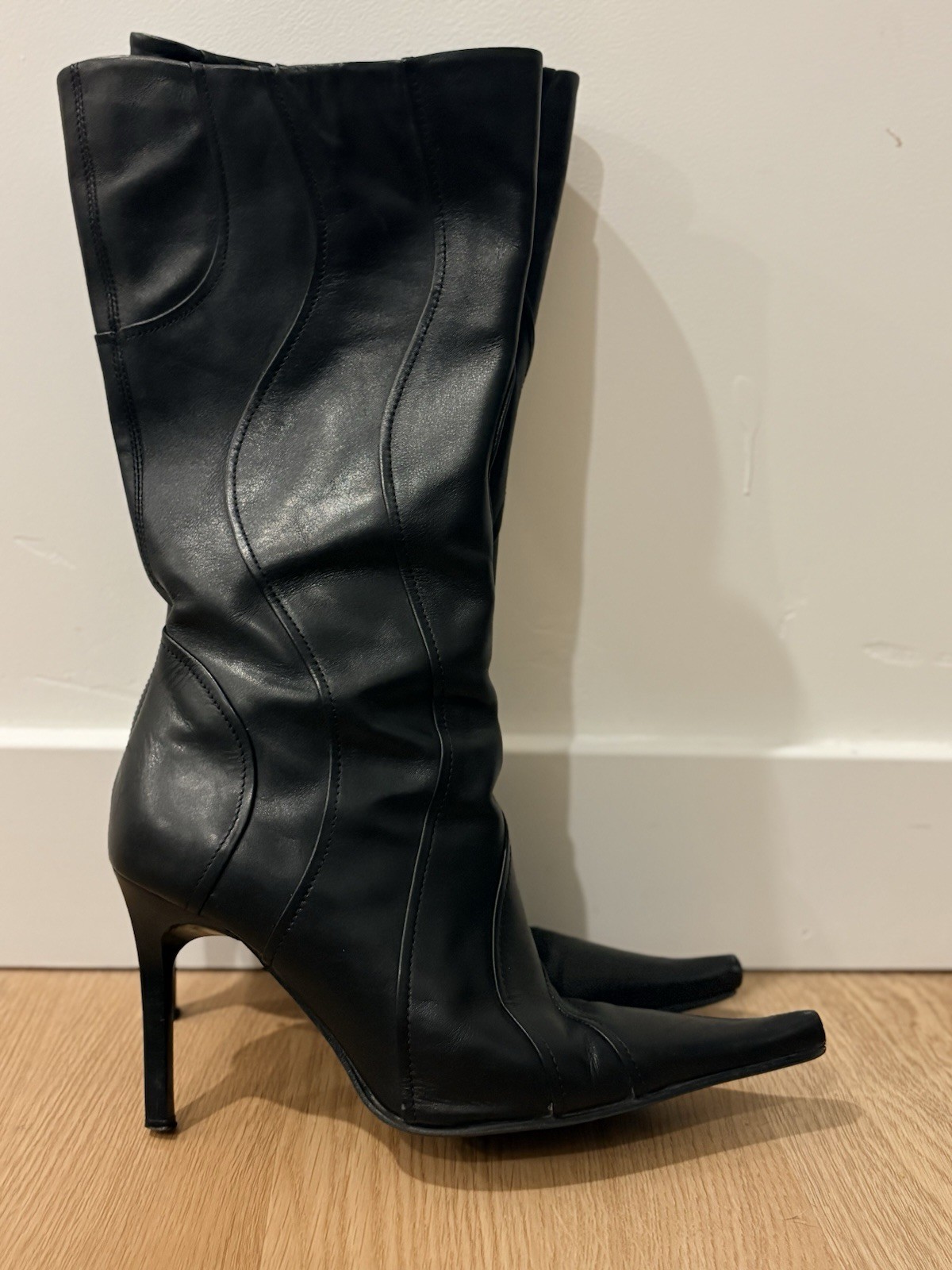 Arete StudiosModel: Mae Boots - image 3